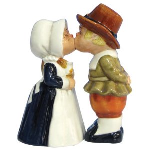 Westland Giftware Mwah Magnetic Pilgrims Salt and Pepper Shaker Set, 4-1/4-Inch