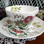 Collecting Antiques: Tea Cups and Saucer Sets